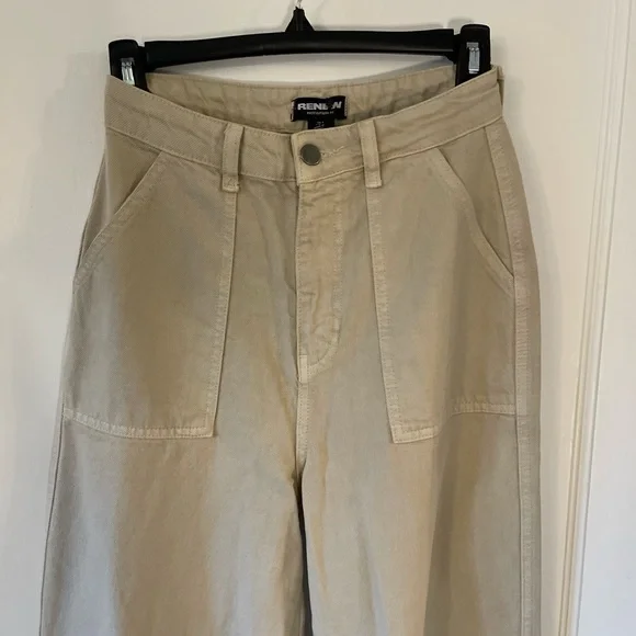 PrettyLittleThing Cream Cargo Pants - Picture 2 of 9